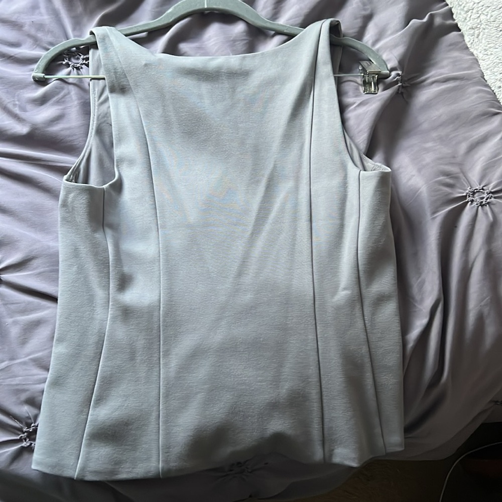 Express Tank Top - Picture 2 of 3